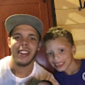 Meet your Posher, Roy